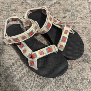 Teva flatform universal crochet